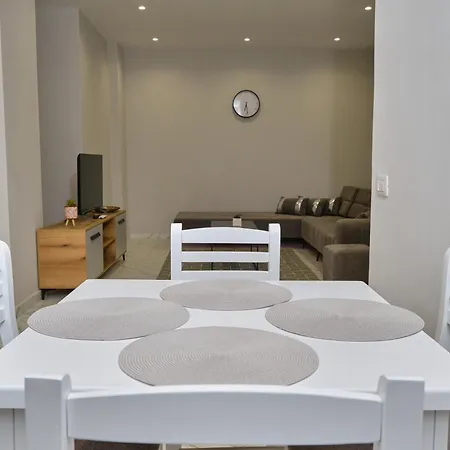 Season Apartman *
